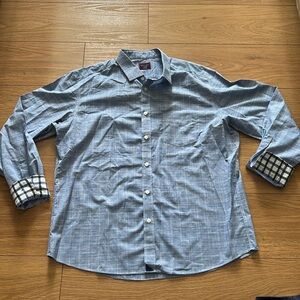 Untucket dress shirt